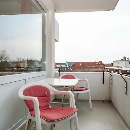 Haus Hanseatic, 304